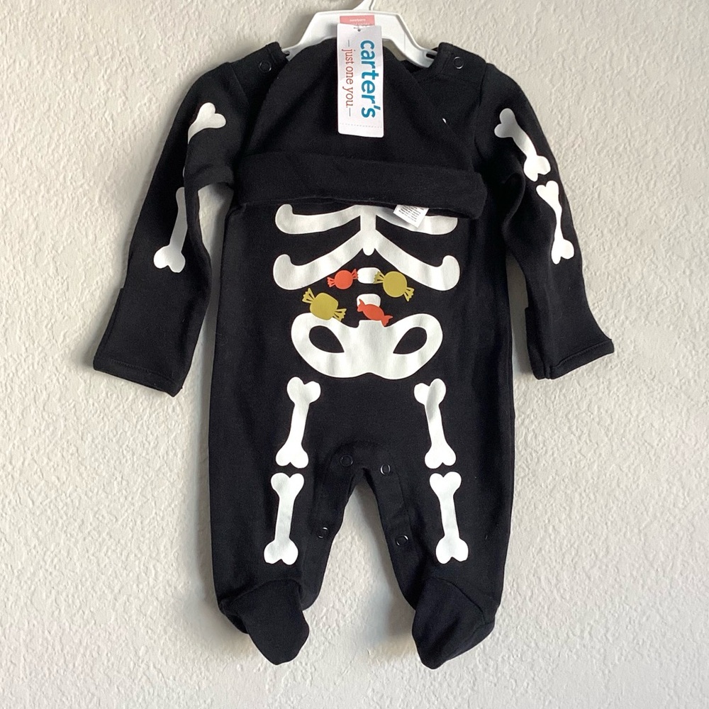 \Carter’s\• NWT Newborn Skeleton Set
